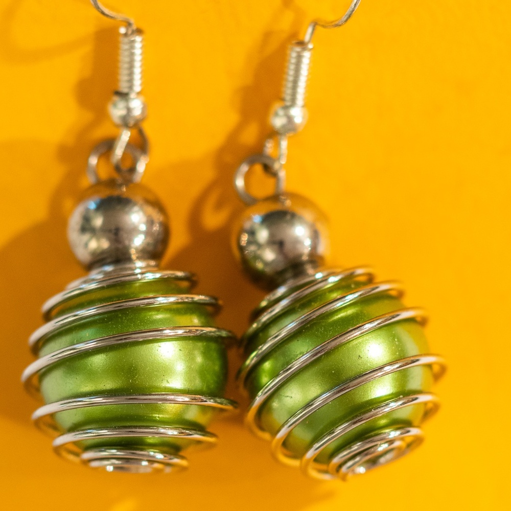 1" Lime Green color glass faux pearl earrings